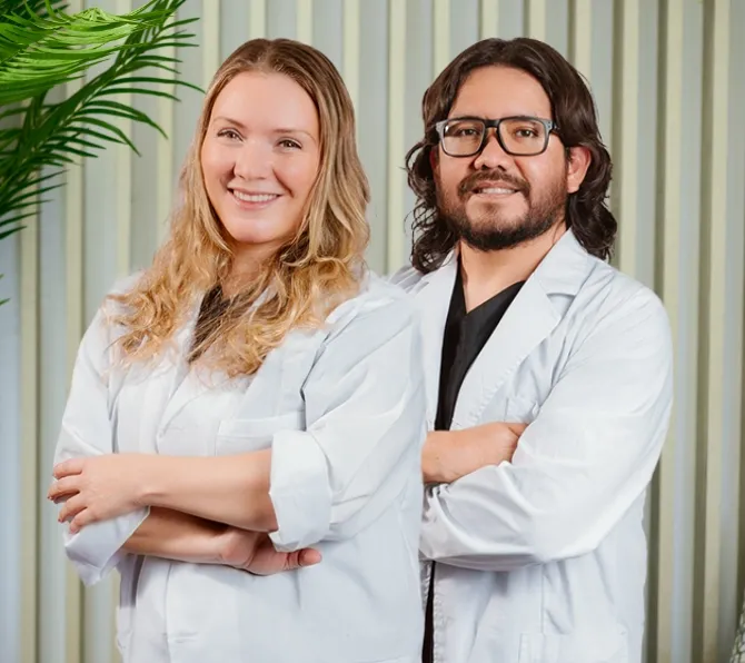 Equipo médico de CapilClinic